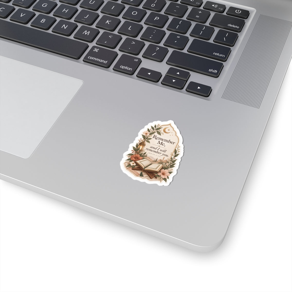 Islamic Quote Sticker — “Remember Me, and I Will Remember You” Floral Quran Laptop Decal
